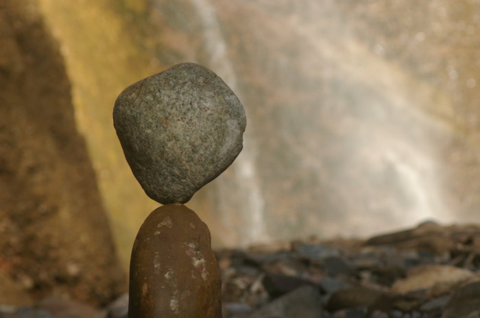 pietra in equilibrio
